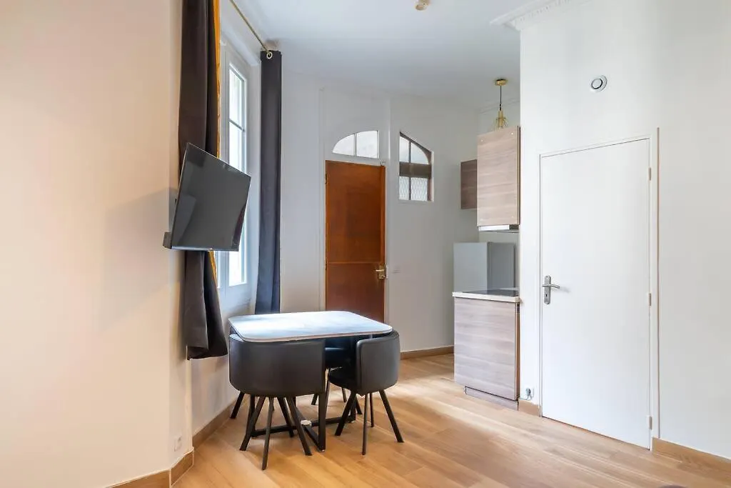 Appartement Metro Alexandre Dumas - II Paříž
