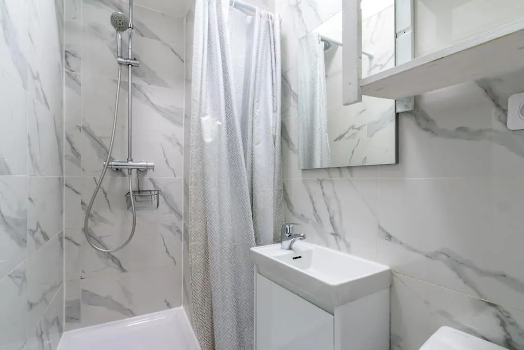 Appartement Metro Alexandre Dumas - II Paris Lägenhet